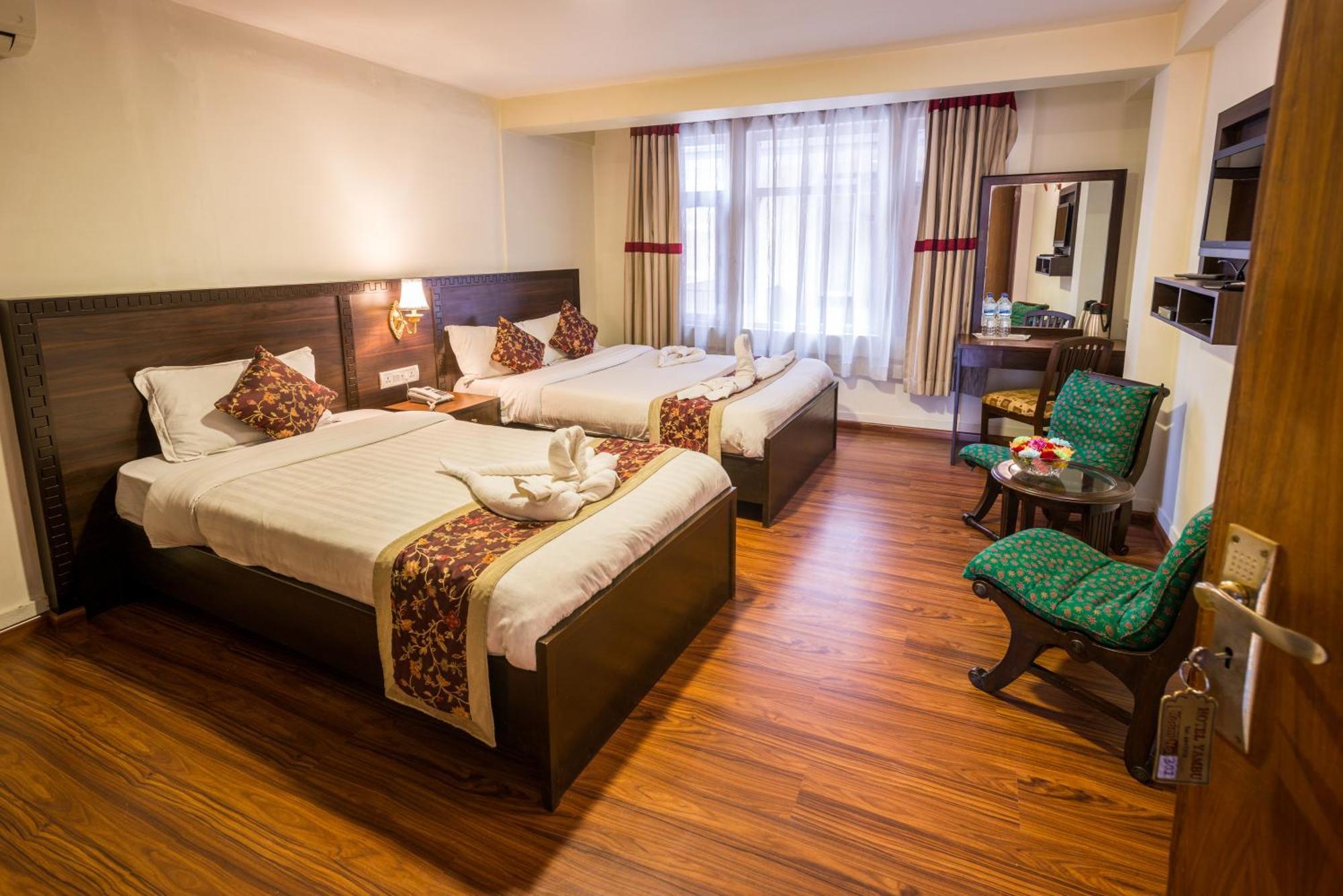 Hotel Yambu Kathmandu Exteriör bild